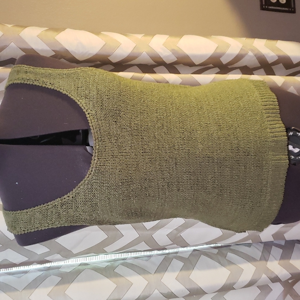 Knit Tops - Picture 4 of 5